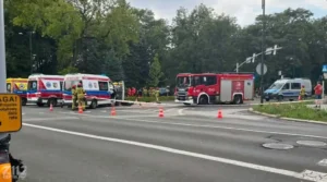GLIWICE: Wypadek na skrzyżowaniu w centrum miasta. Karetka na sygnale uderzyła w Audi! [ZDJĘCIA]