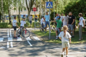Bezpieczne Wakacje w Zabrzu: 11 nowych rowerzystów z uprawnieniami i odnowione miasteczko ruchu!